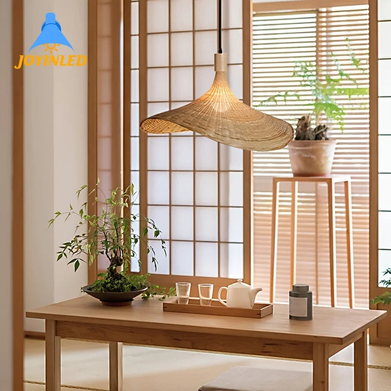 소박한 손으로 짠 대나무 전등갓: 아늑한 가정 장식 조명