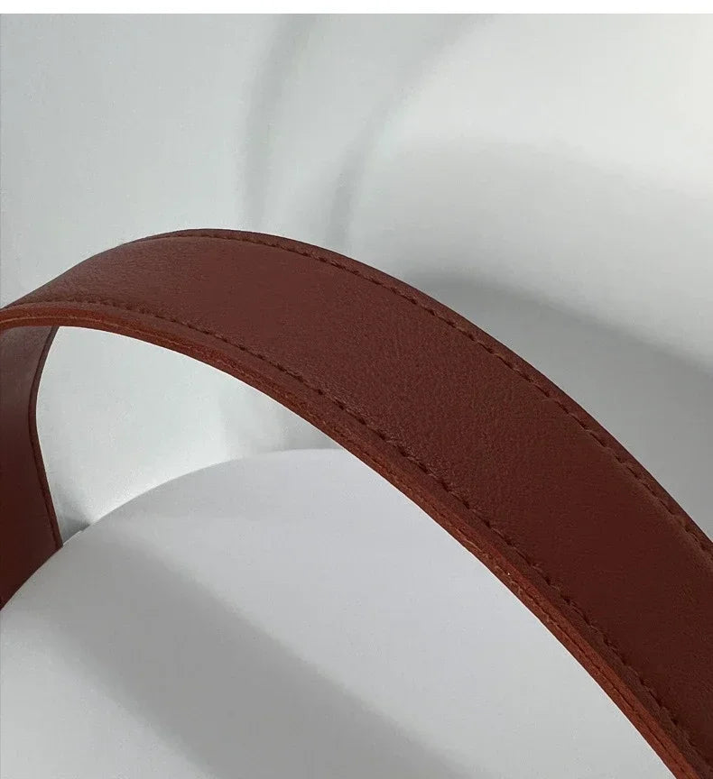 Cole Cestita Table Lamp: Chic Minimalist Glow for Modern Homes